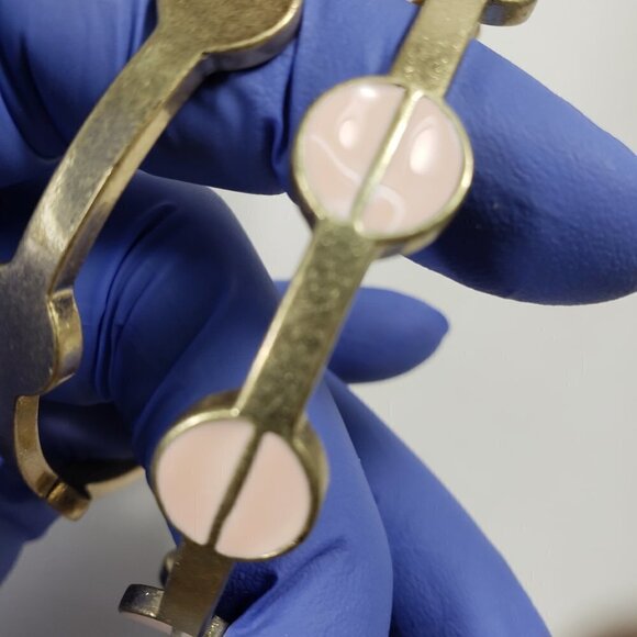 Set of 2 Polished Gold-Tone Pink Bangle Bracelets for Elegant and Chic Women - Picture 5 of 8